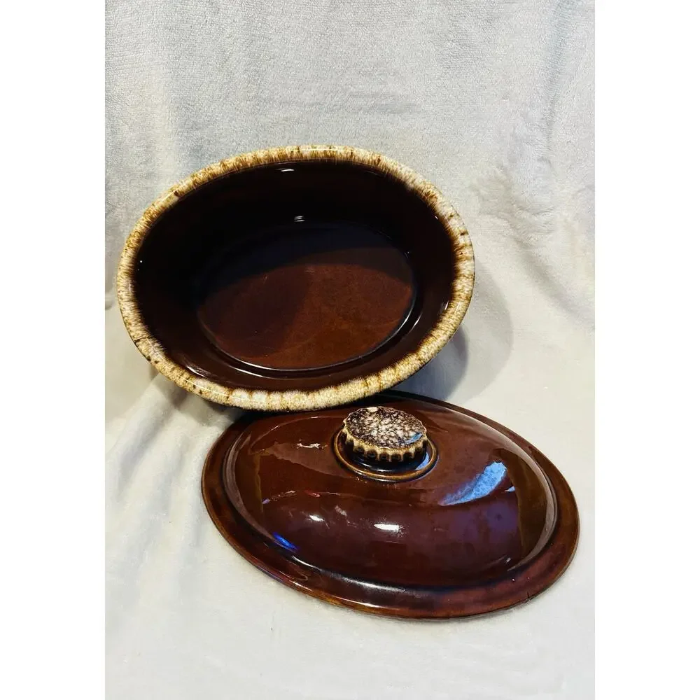 Hull USA Oven Proof Pottery Large Oval Casserole Bowl w Lid Vtg Country Bakeware